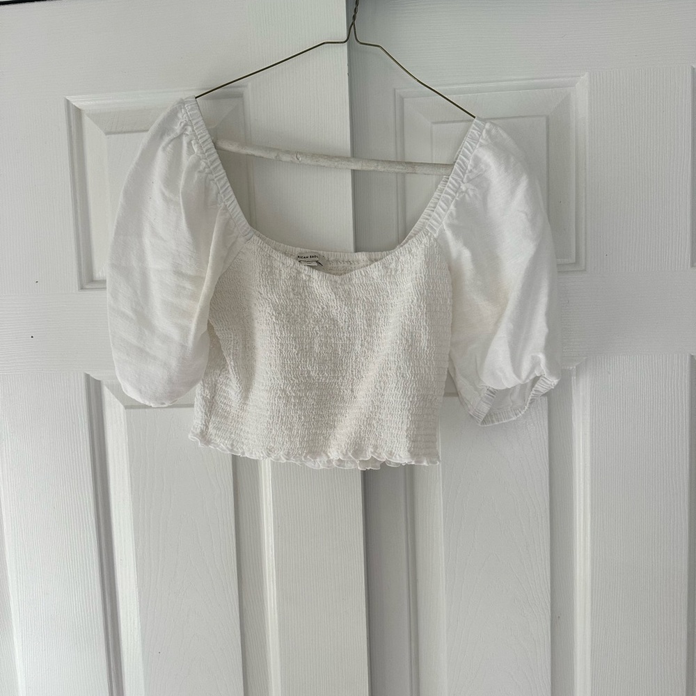 American Eagle White Puff Sleeve Top (Size Small)